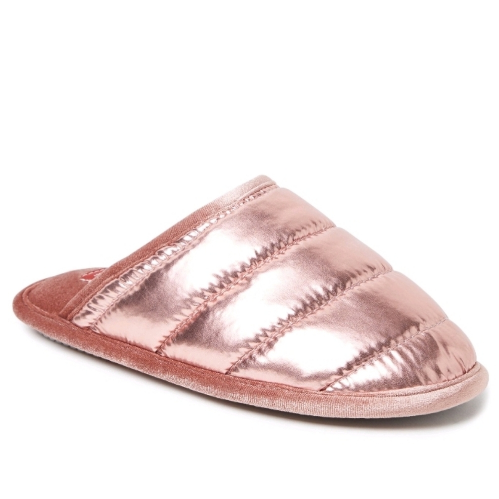 Woman slippers